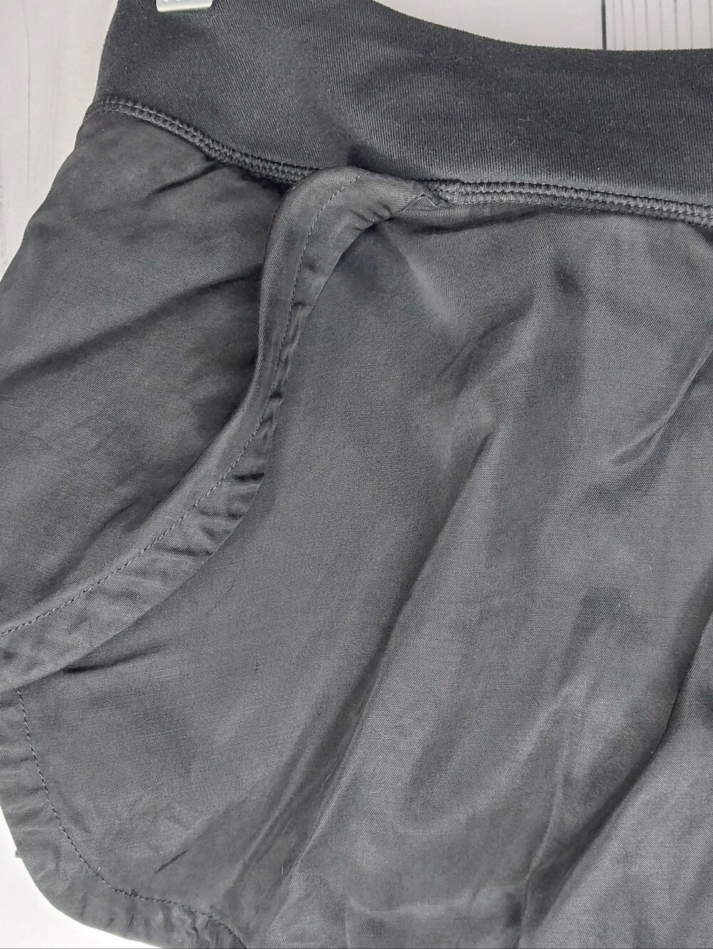 Athleta 2-in-1 Layered Black Running Athletic Casual Minimalist Shorts / Skorts - Picture 3 of 6